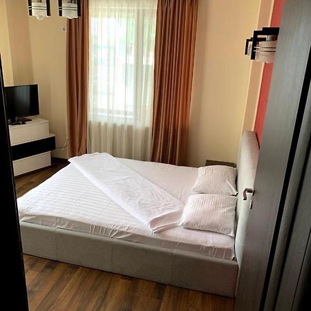 Arlequin Apartments Mamaia Exteriér fotografie
