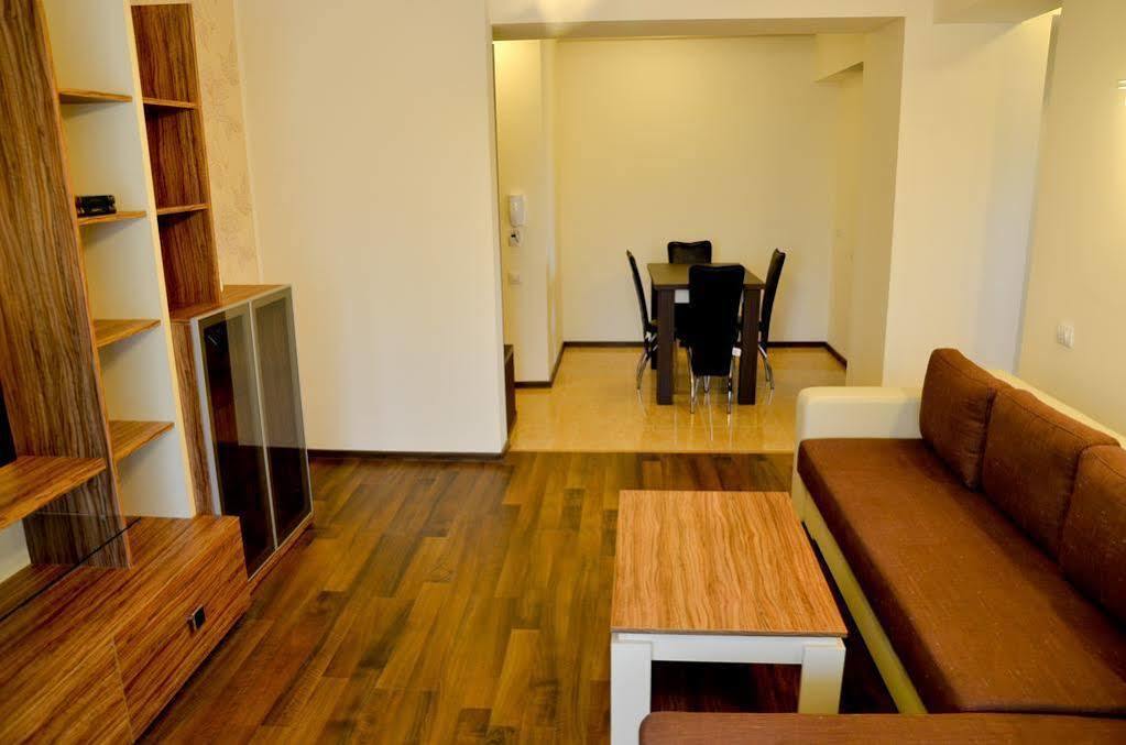 Arlequin Apartments Mamaia Exteriér fotografie