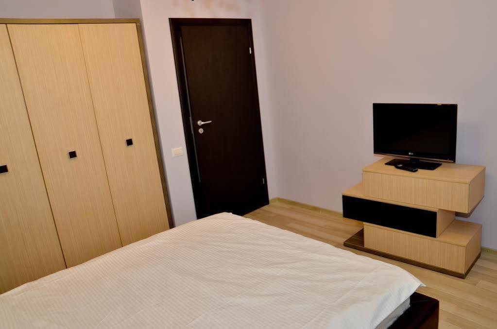 Arlequin Apartments Mamaia Exteriér fotografie